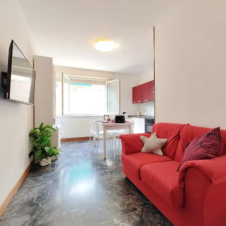 Cost - Free Wifi & 5 Min Centre Apartment *